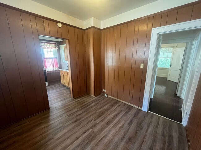 Foto del edificio - One bedroom in Alton
