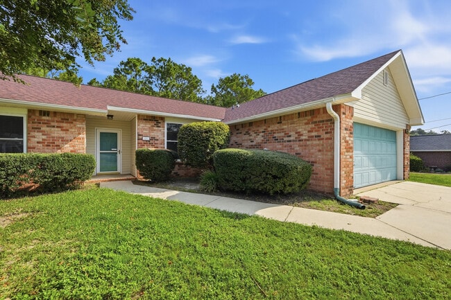 Building Photo - 1243 Jefferyscot Dr