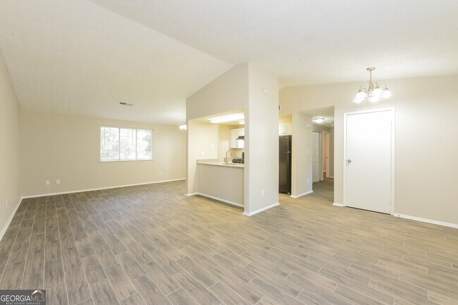 Foto del edificio - 5254 Long Green Ln
