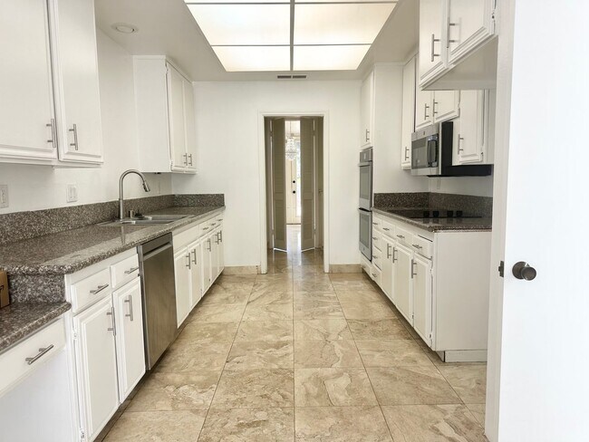 Building Photo - Big Canyon Retreat in Newport Beach