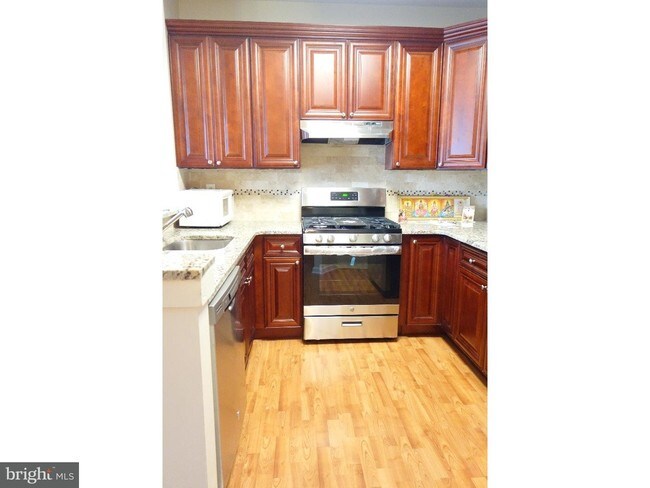 Building Photo - 3351 Cypress Ct