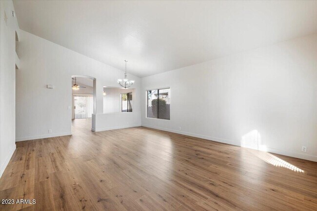 Building Photo - 3780 S Arcadia Way