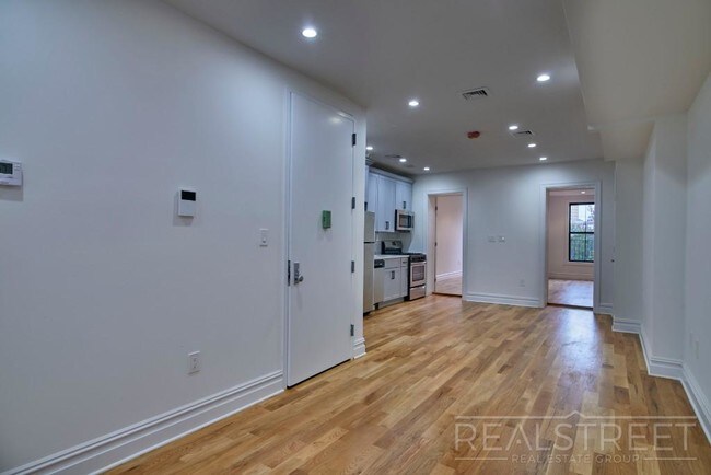 Foto del edificio - Greene Avenue