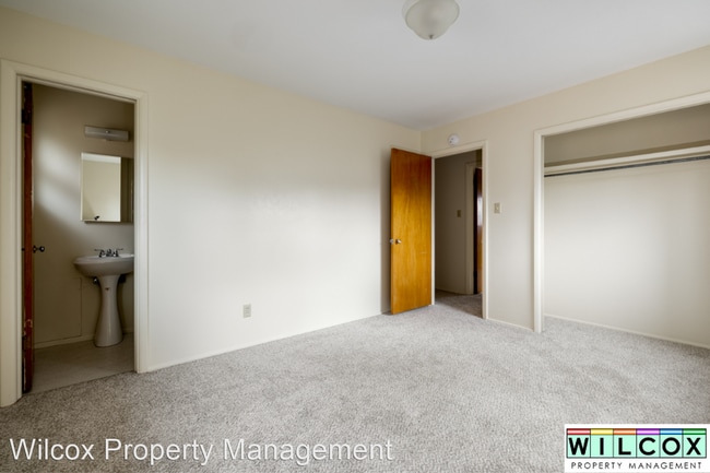Building Photo - 3 br, 2 bath House - 1507 Zuni Drive