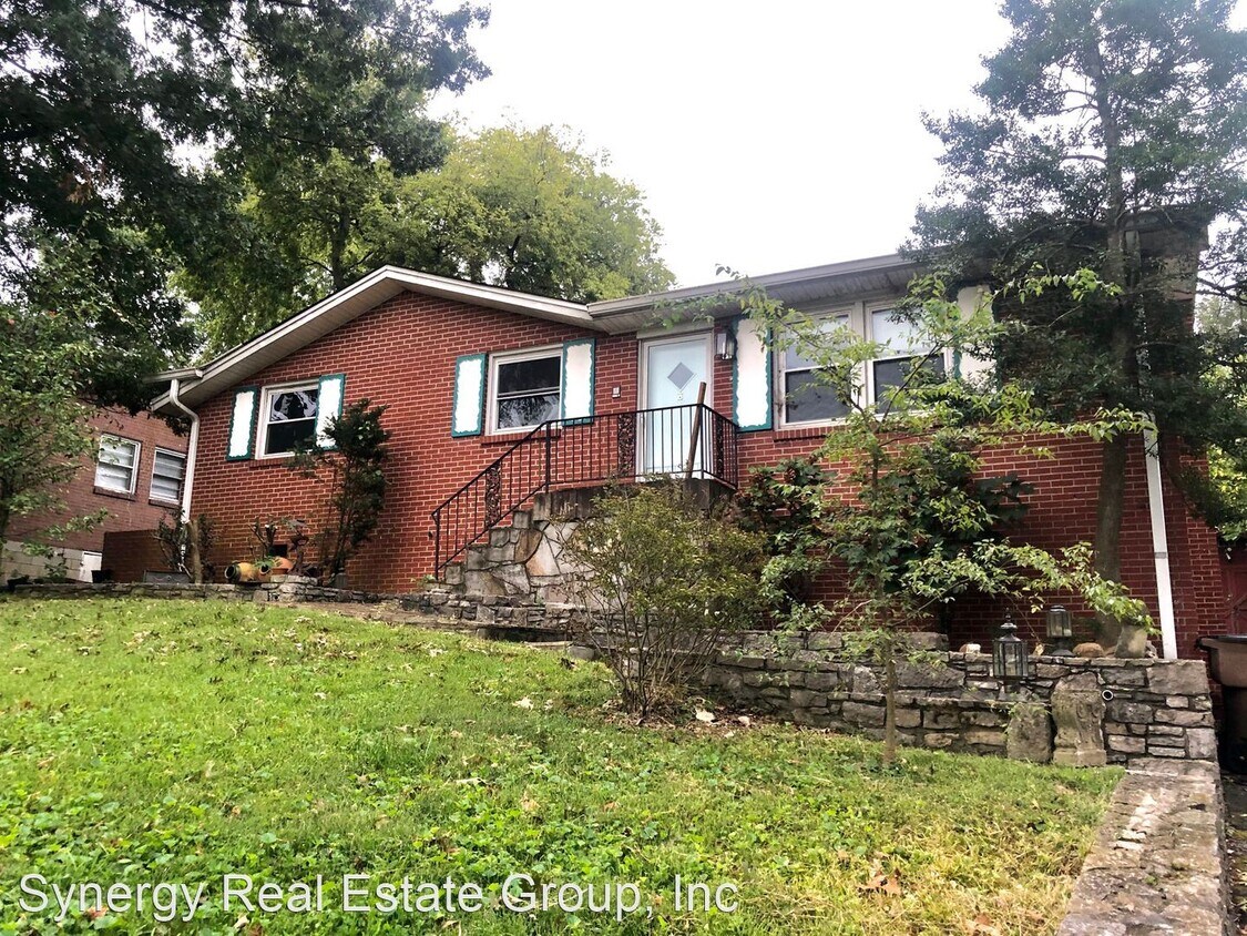 Foto principal - 3 br, 2.5 bath House - 6513 Premier Dr