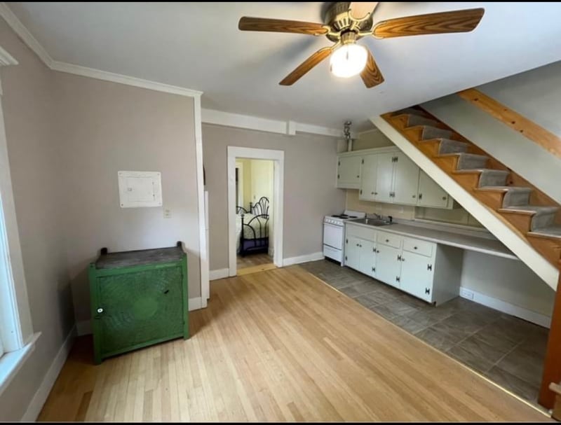 Primary Photo - 115 Summer St