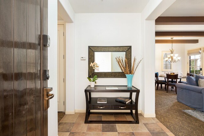 Building Photo - 48601 Classic Dr