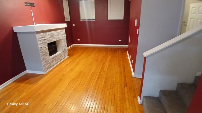 Foto del edificio - 1430 E 69th St