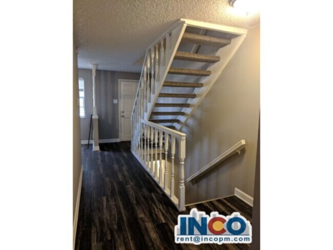 Foto del edificio - 14069 E Jewell Ave