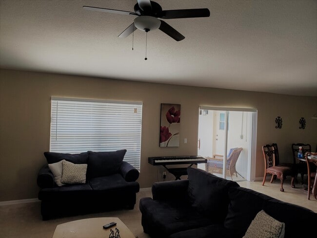 Building Photo - 2606 Serenity Cir N