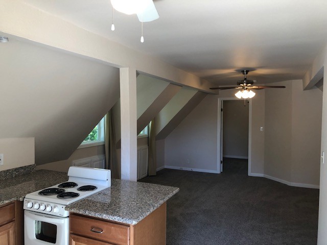 Building Photo - 146 S Jackson Way