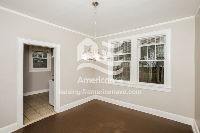 Building Photo - 4107 Glendon Rd