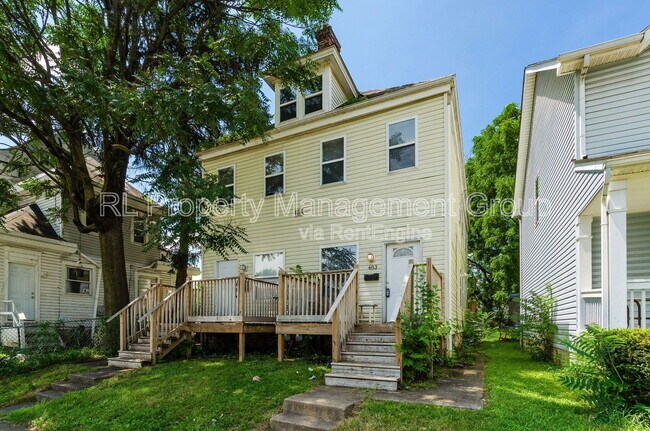 Building Photo - 483 S Champion Ave