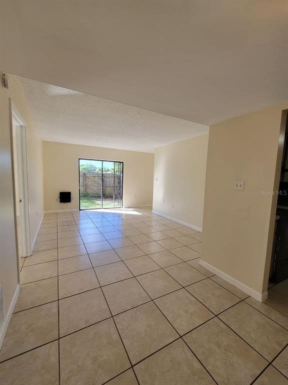 Foto del edificio - 8429 Camden St