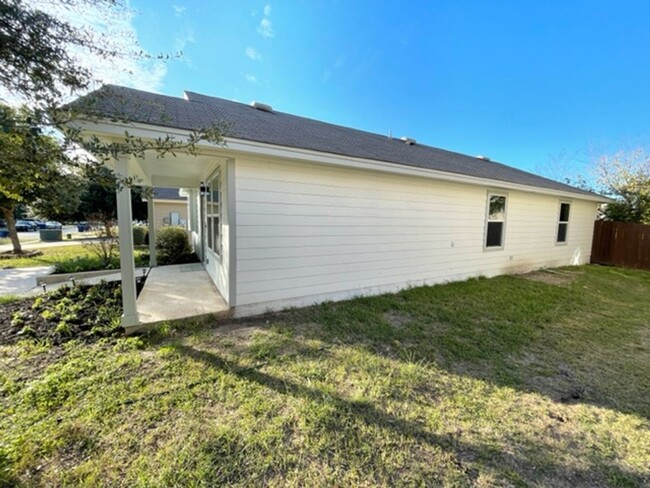 3 Br, 2 Bath House - 5735 Spanish Flat - House Rental In San Antonio ...