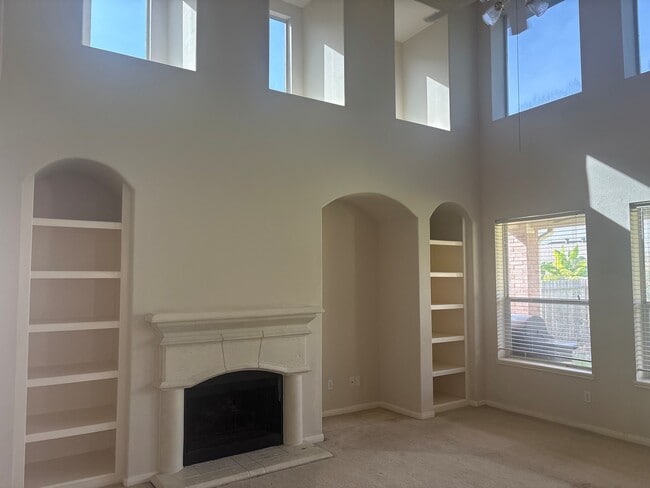 Building Photo - 11607 Bay Ledge Dr