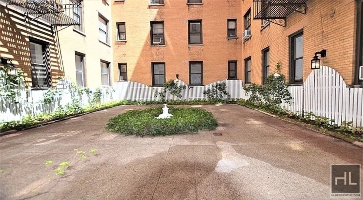 Foto del edificio - WEST 45 STREET