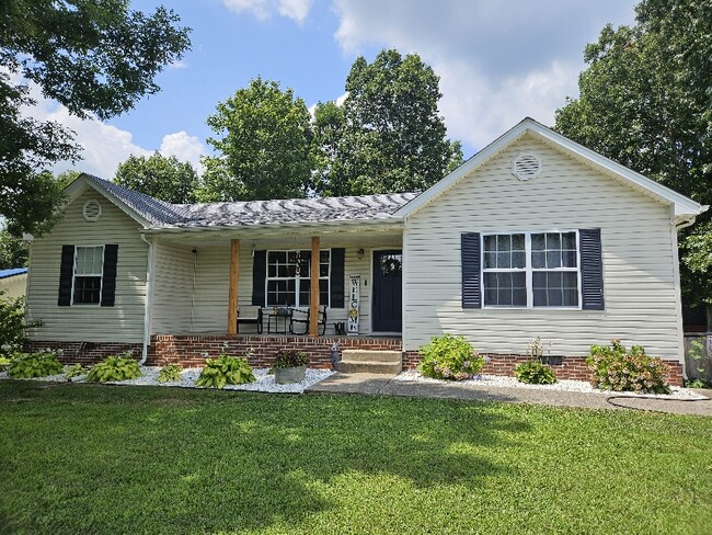 Building Photo - 3041 Bowker Rd