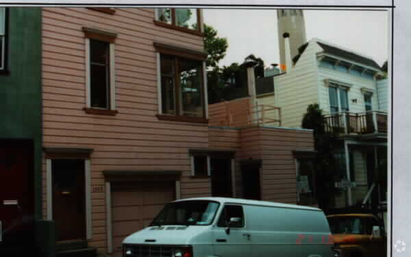 Building Photo - 1305-1307 Montgomery St