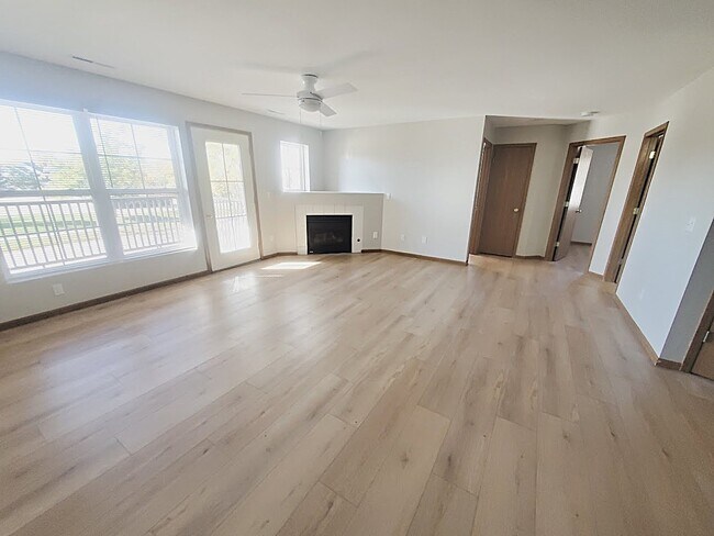 Foto del edificio - 1200 Murray St NE