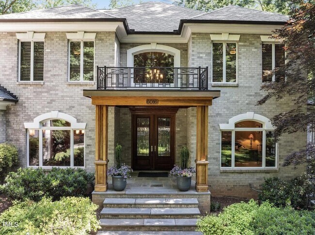 Building Photo - 6016 Glenthorne Dr