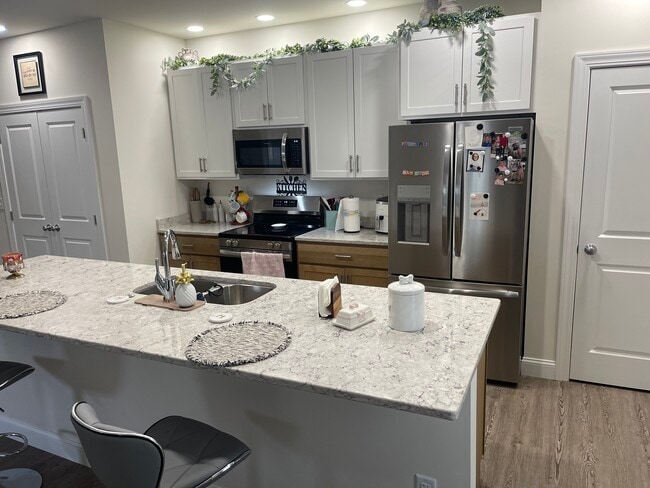 Building Photo - 499 S 100 E