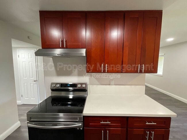 Photo - 247 N Capitol Ave Apartment