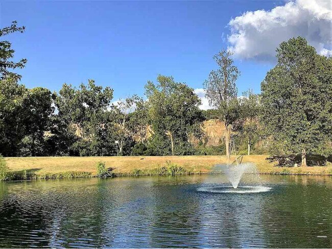 Foto del edificio - 2512 Riverfront Dr