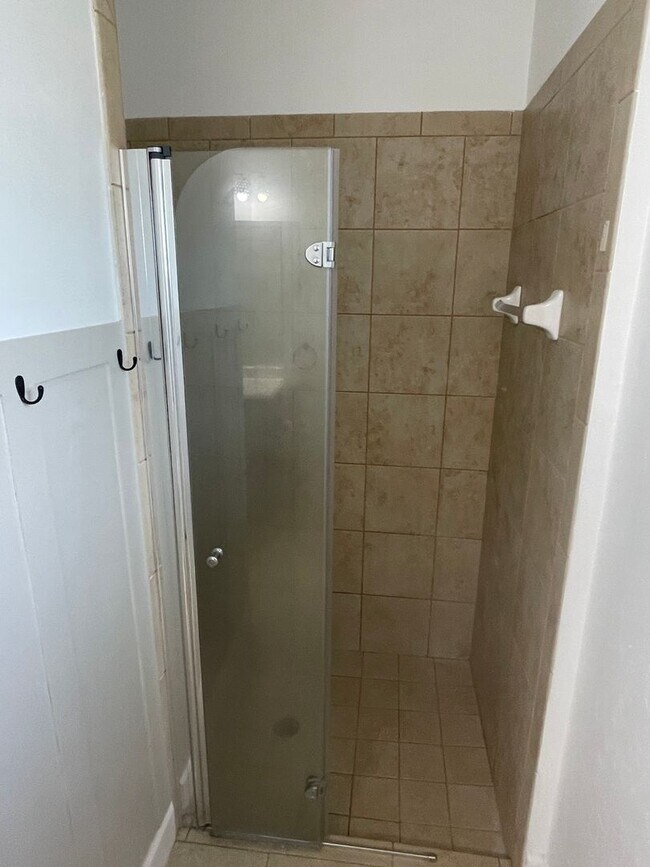 3/2 (Sorrento) This beautiful 3bedroom ho... House Rental in