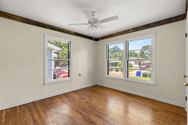 Foto del edificio - 3404 Leland Ave