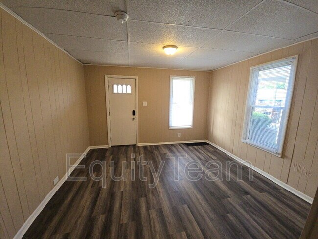 Foto del edificio - 1503 Smith Ave
