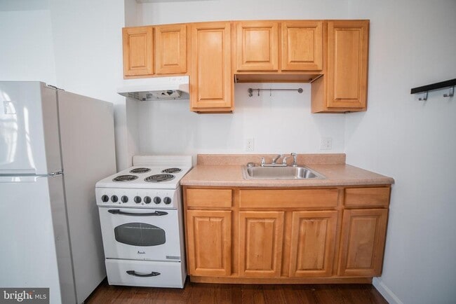 Foto del edificio - 525 E Snyder Ave