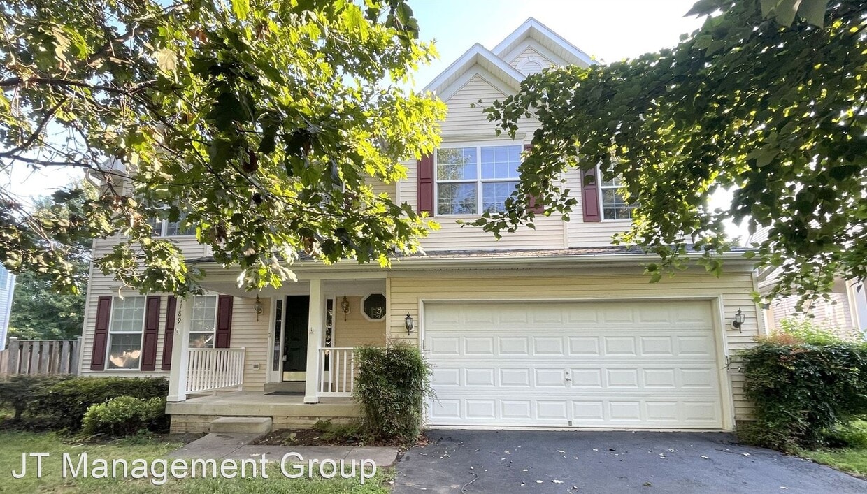 4 br, 3.5 bath House 17189 PICKWICK DR House Rental in Purcellville