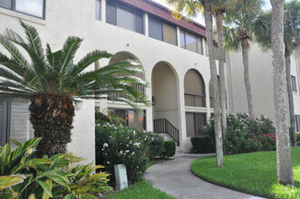 Building Photo - 2325 Costa Verde Blvd