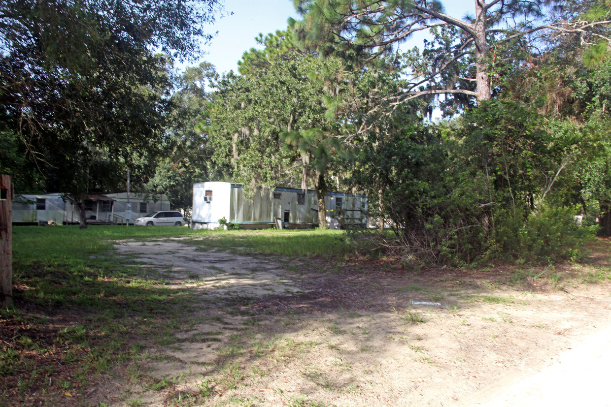 Primary Photo - 16486 Pointview Rd