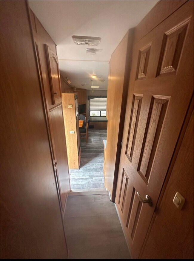 Foto del edificio - 6550 Miramar Ave
