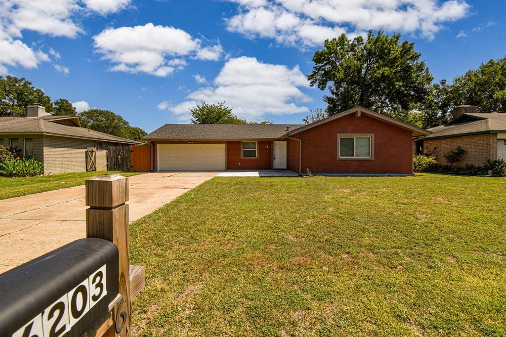 Primary Photo - 6203 S Greenpark Dr