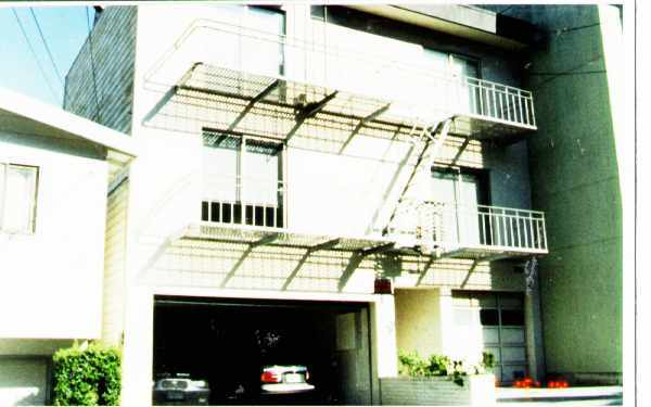 Primary Photo - 647 Grand View Ave