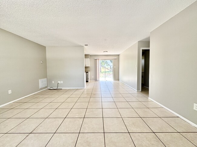 Building Photo - 3269 Clewiston St