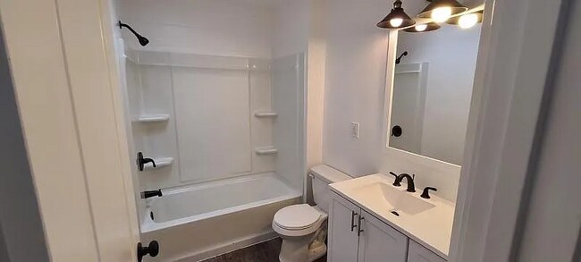 Foto del edificio - 640 N 8th W