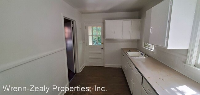 Building Photo - 3 br, 1 bath House - 1017 Duke Street