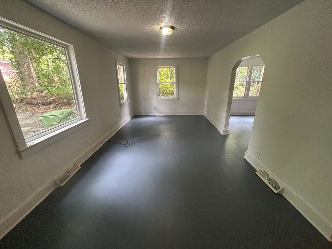 Foto principal - 3805 Brewer St