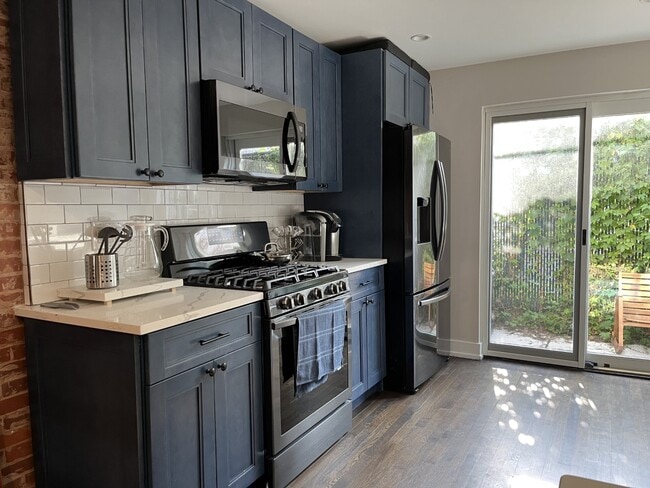 New, full size appliances in kitchen - 1733 Sepviva St