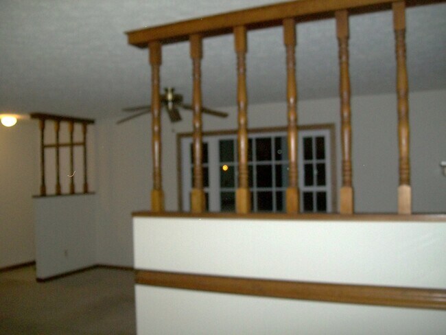 Foto del edificio - 7111 Foxlair Dr