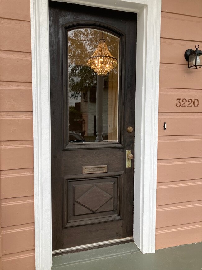 Front door - 3220 Chestnut St