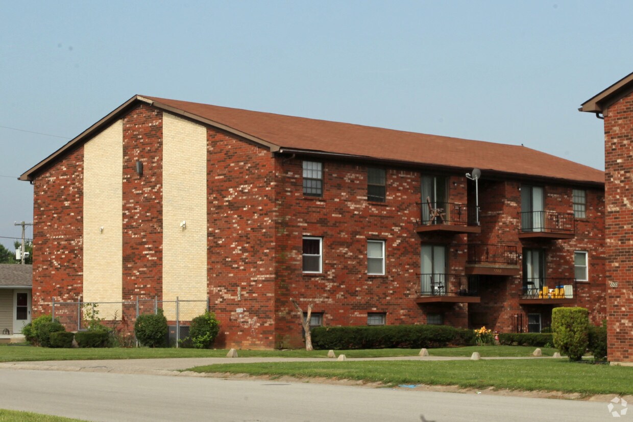 Building Photo - 5500-5502 Delmaria Way