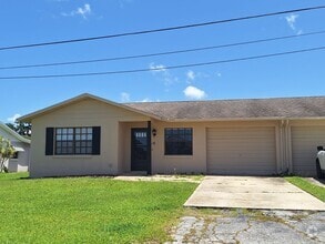 Building Photo - 18 Blue Heron Dr