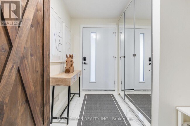 Building Photo - 1920 Truscott Dr