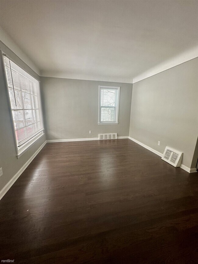 Foto del edificio - 3 br, 1.5 bath House - 1137 Harrison Street