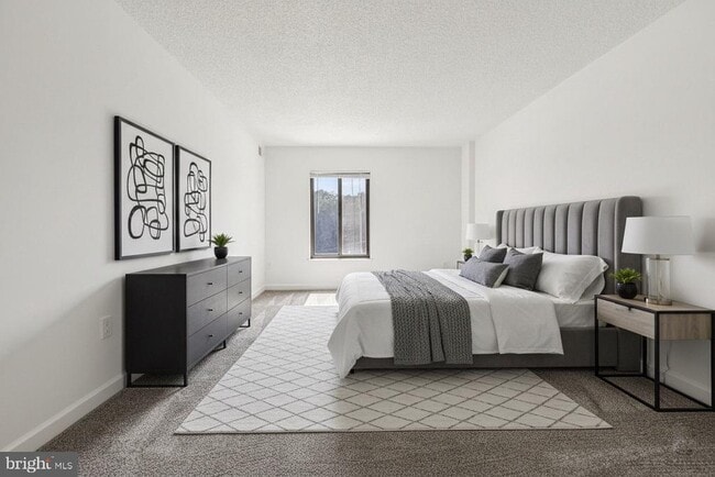 Foto del edificio - 4500 S Four Mile Run Dr